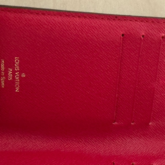 LOUIS VUITTON 
Damier Ebene Koala Compact Wallet - Picture 10 of 14